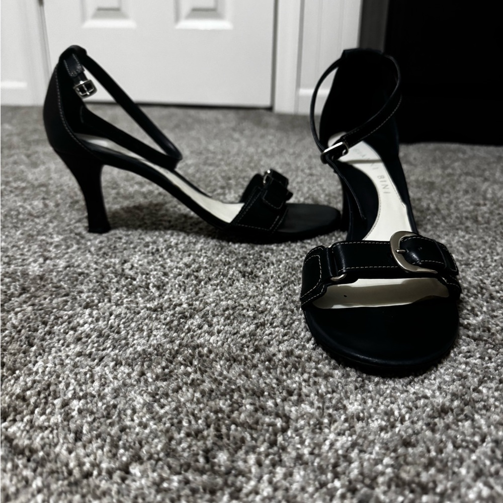 Gianni Bini Navy Strappy Heels